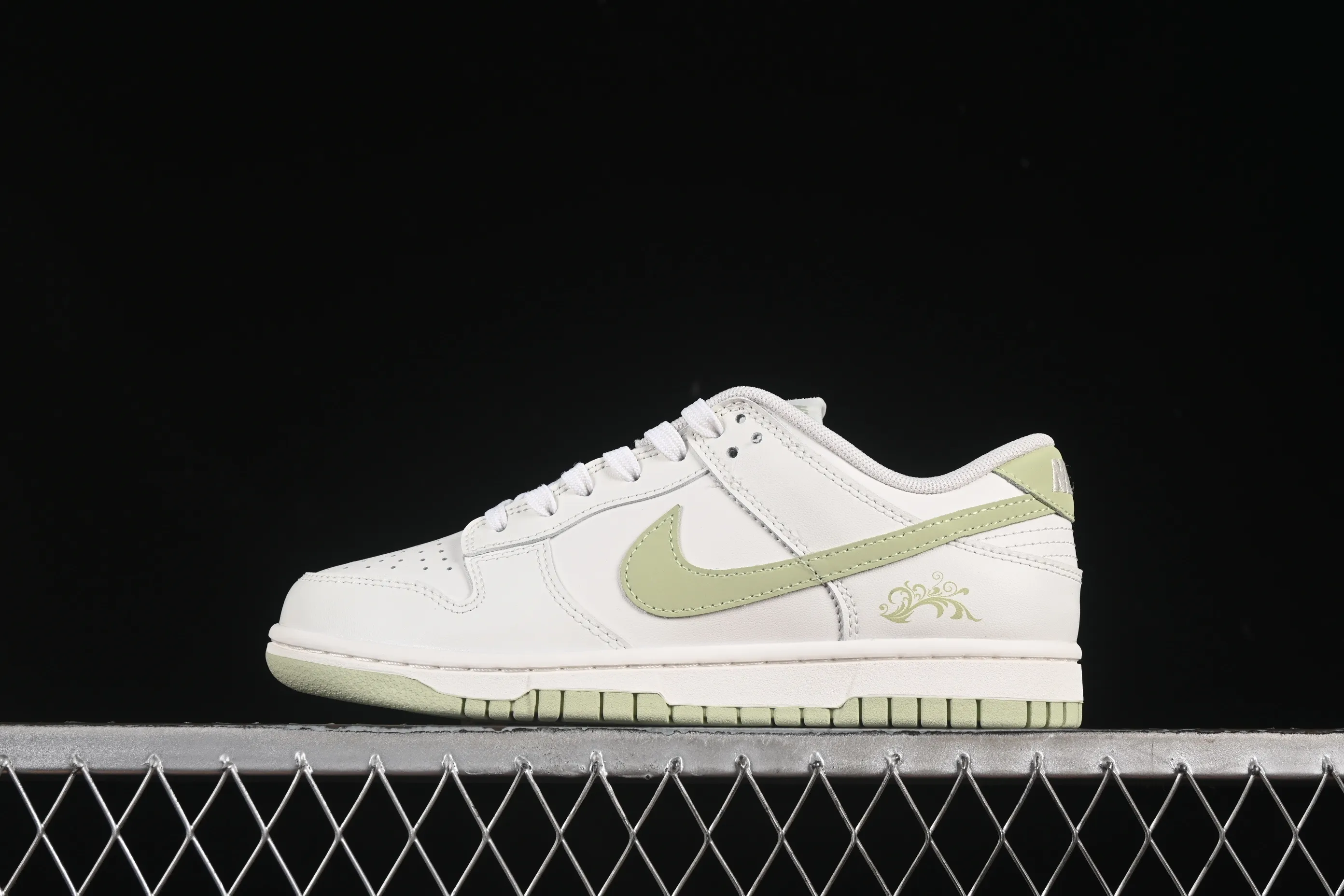 All categories Nk SB Dunk series Nk SB Dunk Low low-top sneakers Nike SB Dunk Low Forest City Anniversary high-end custom low-top casual sneakers WG0212-018
